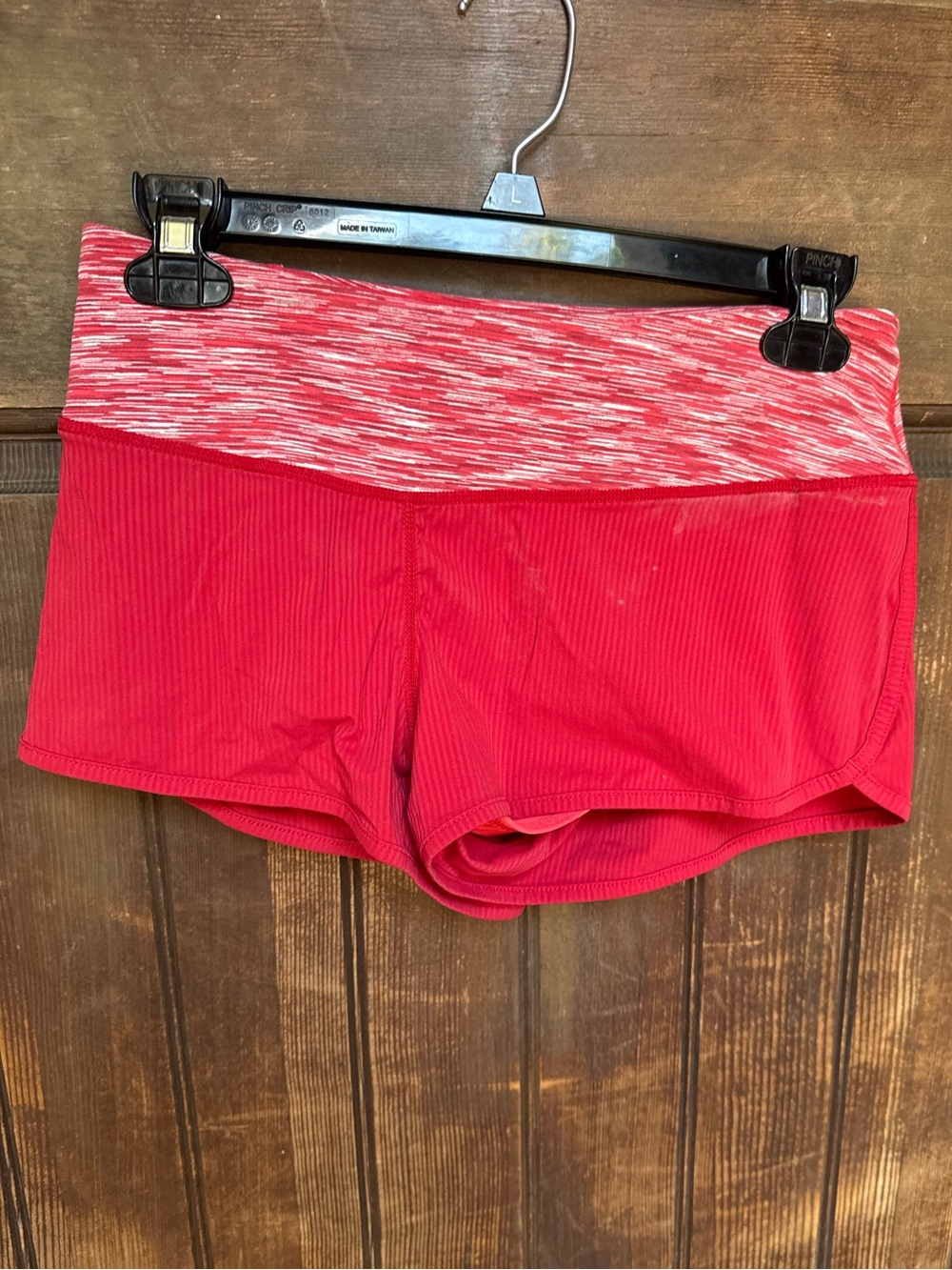 Lululemon Women’s Red Speed Up Athletic Running Shorts Stretch Zip Pocket